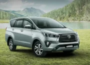 Innova Reborn vs Innova Venturer 2025: 5 Perbedaan Penting yang Harus Kamu Tahu!