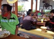 RM Dapur Cimuncang: Santapan Nusantara di Nuansa Saung yang Menggugah Selera