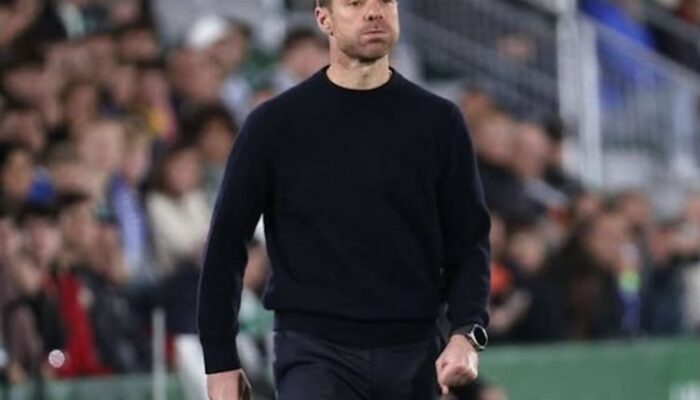 Publik Bernabeu Serukan Xabi Alonso Tetap, Vinicius Dapat Sorakan