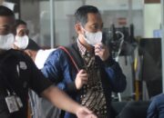 KPK sita mobil Land Cruiser GR Sport Bupati Bekasi, dugaan hasil suap proyek